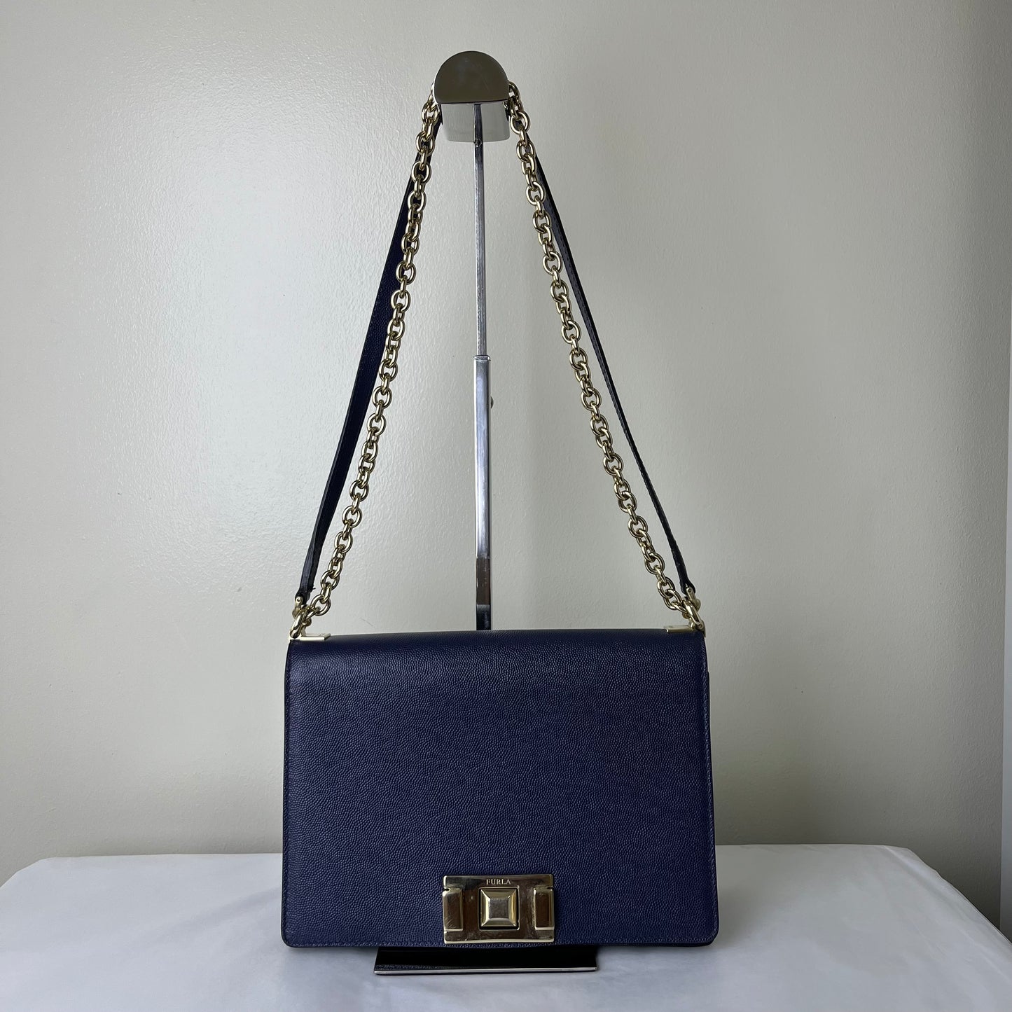 Furla Saffiano Crossbody Navy Blue – 5.3"H x 7.9"L x 1.6"W