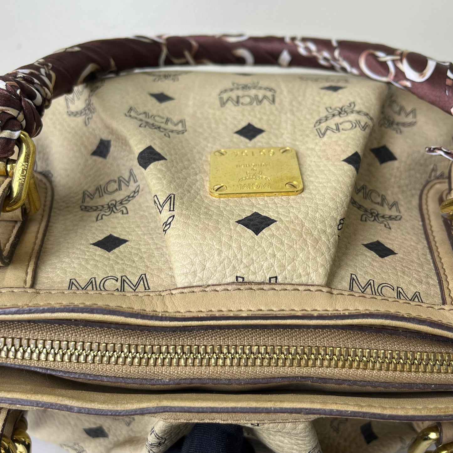 MCM Calfskin Visetos – 6.5"H x 9.5"L x 2.5"W