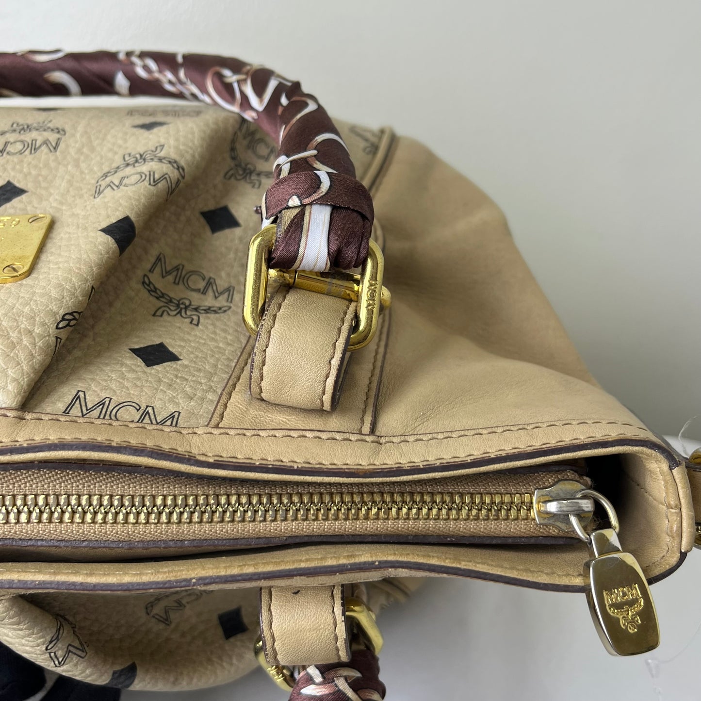 MCM Calfskin Visetos – 6.5"H x 9.5"L x 2.5"W
