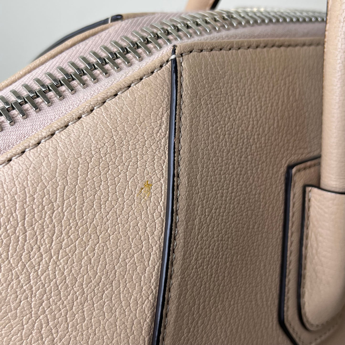 Givenchy Antigona Large Apricot – 10.2"H x 14"L x 6.3"W