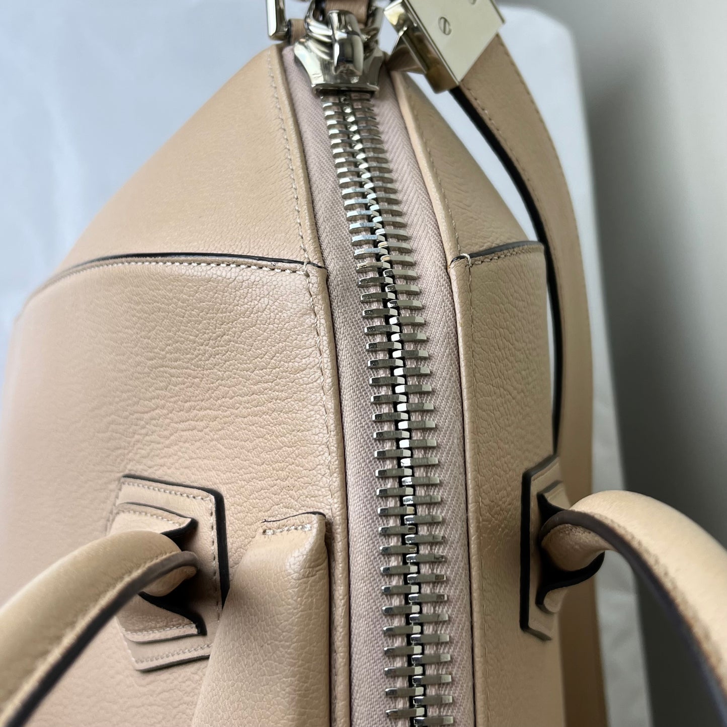 Givenchy Antigona Large Apricot – 10.2"H x 14"L x 6.3"W