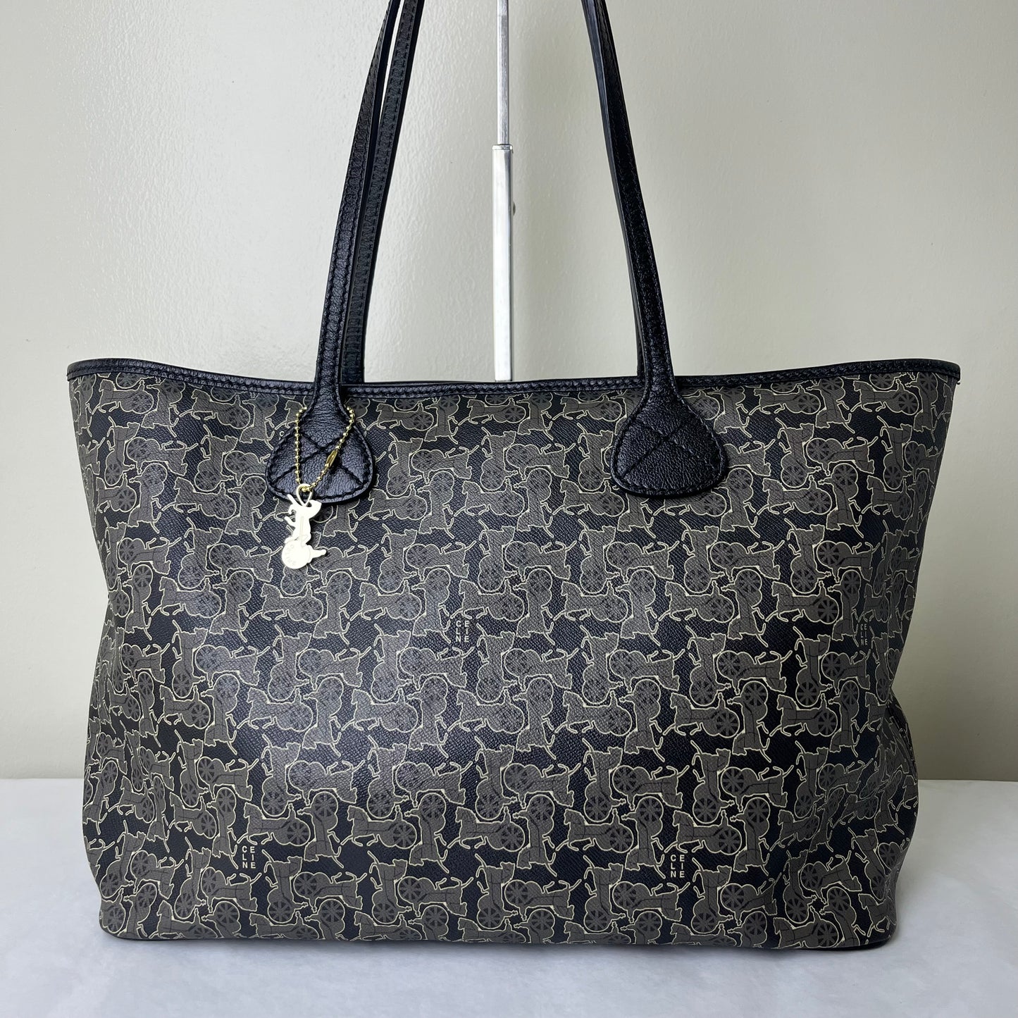 Celine Vintage Tote Black – 10.2"H x 13.8"L x 5.9"W