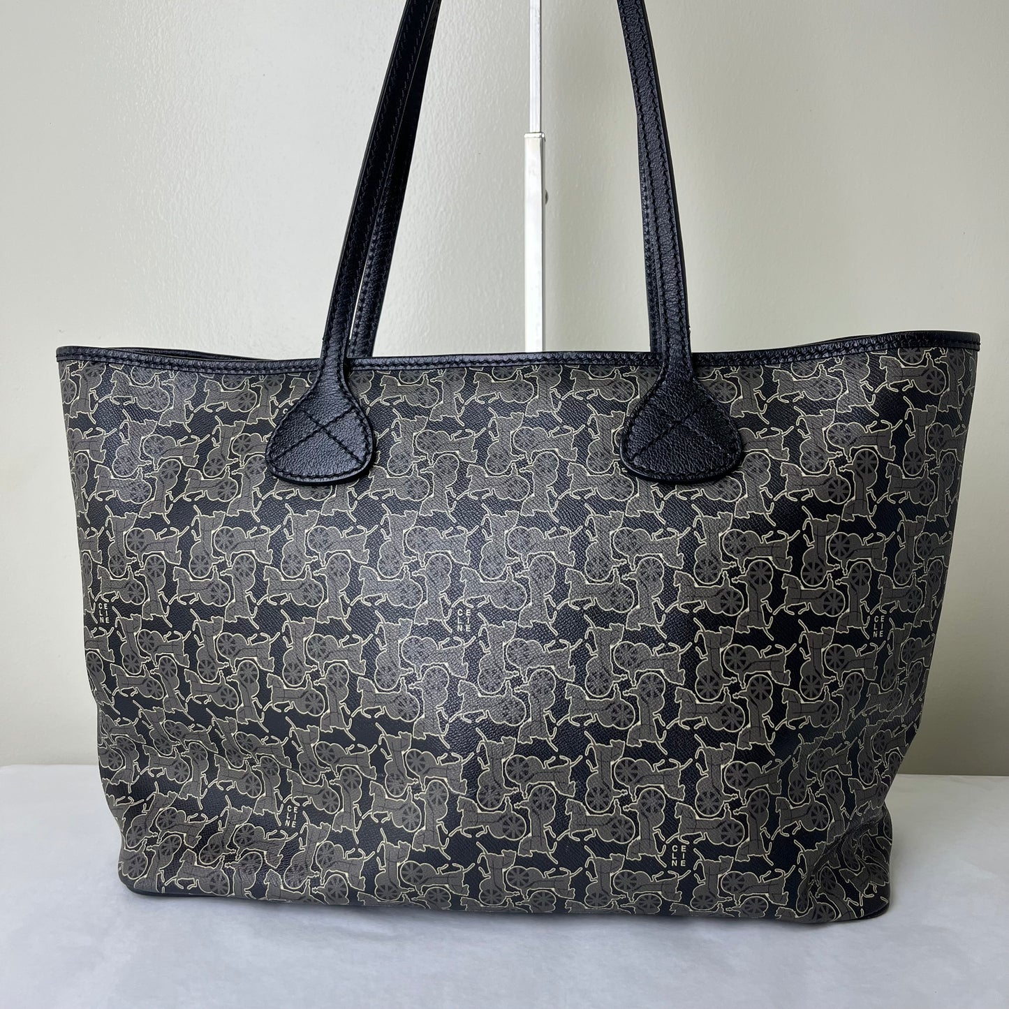 Celine Vintage Tote Black – 10.2"H x 13.8"L x 5.9"W