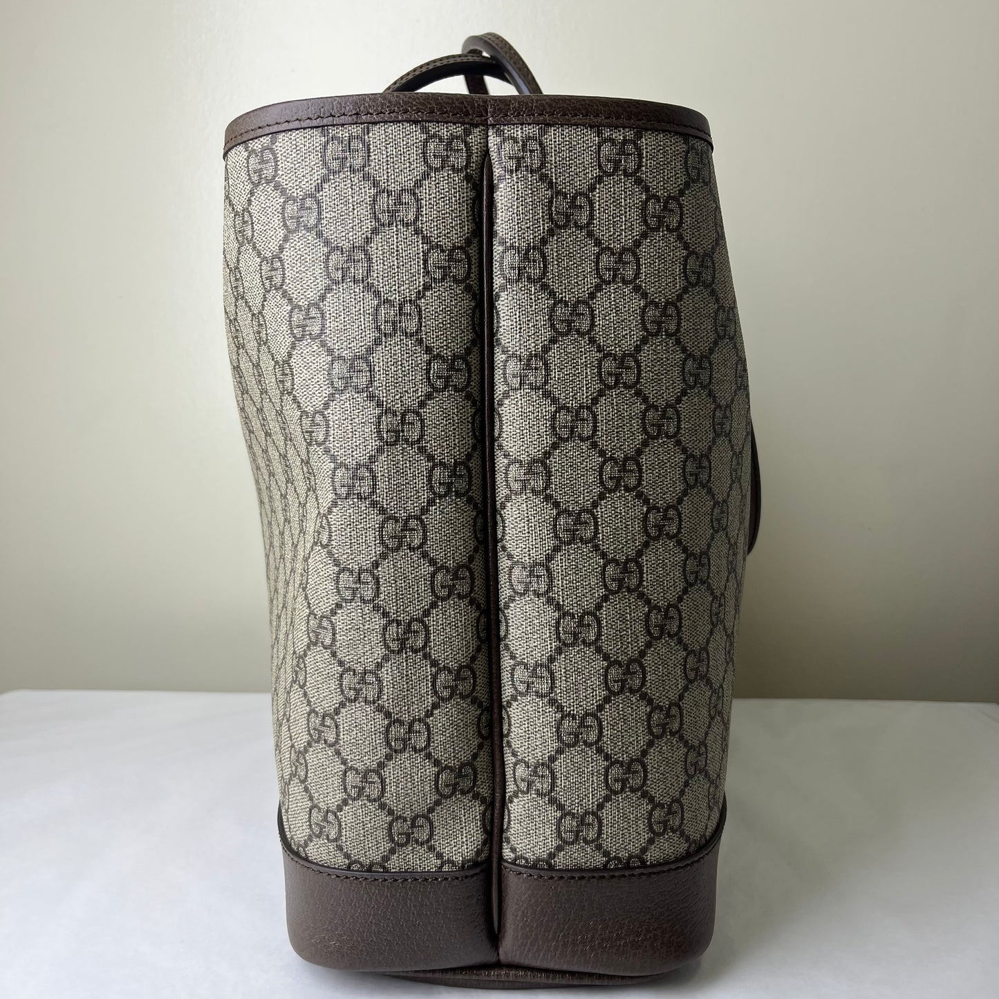 Gucci Ophidia Tote Bag Large – 13.4"H x 13.4"L x 5.5"W