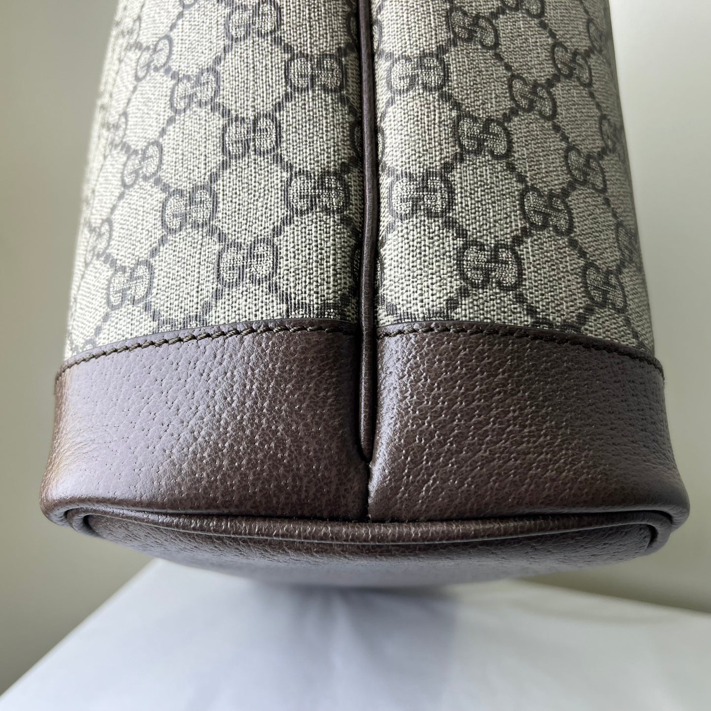 Gucci Ophidia Tote Bag Large – 13.4"H x 13.4"L x 5.5"W