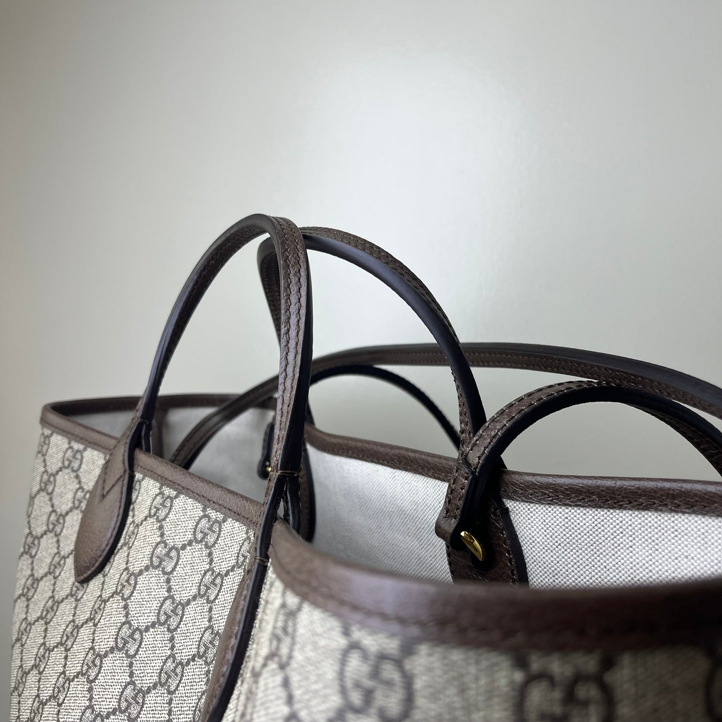 Gucci Ophidia Tote Bag Large – 13.4"H x 13.4"L x 5.5"W
