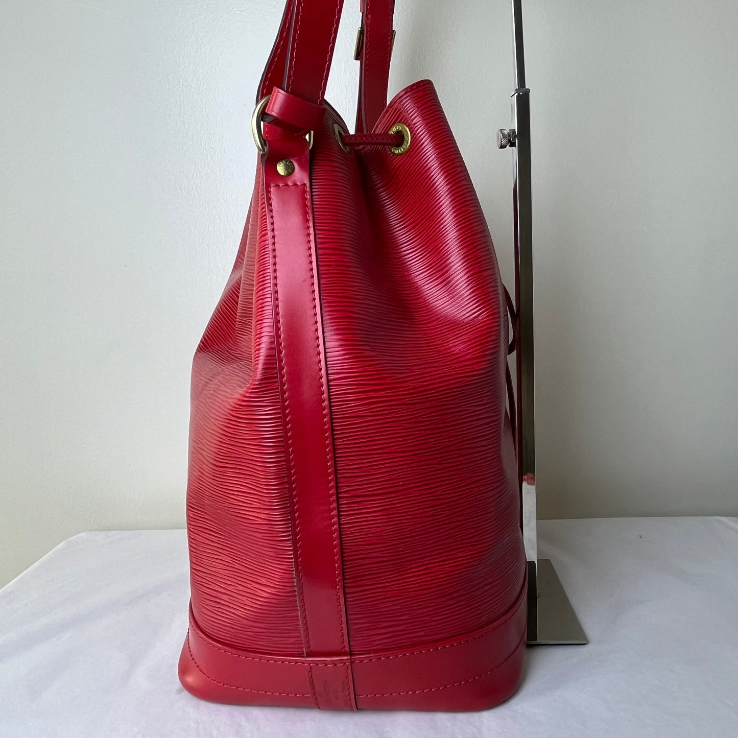 Louis Vuitton Noe MM Epi Red – 10.6"H x 13.4"L x 7.5"W