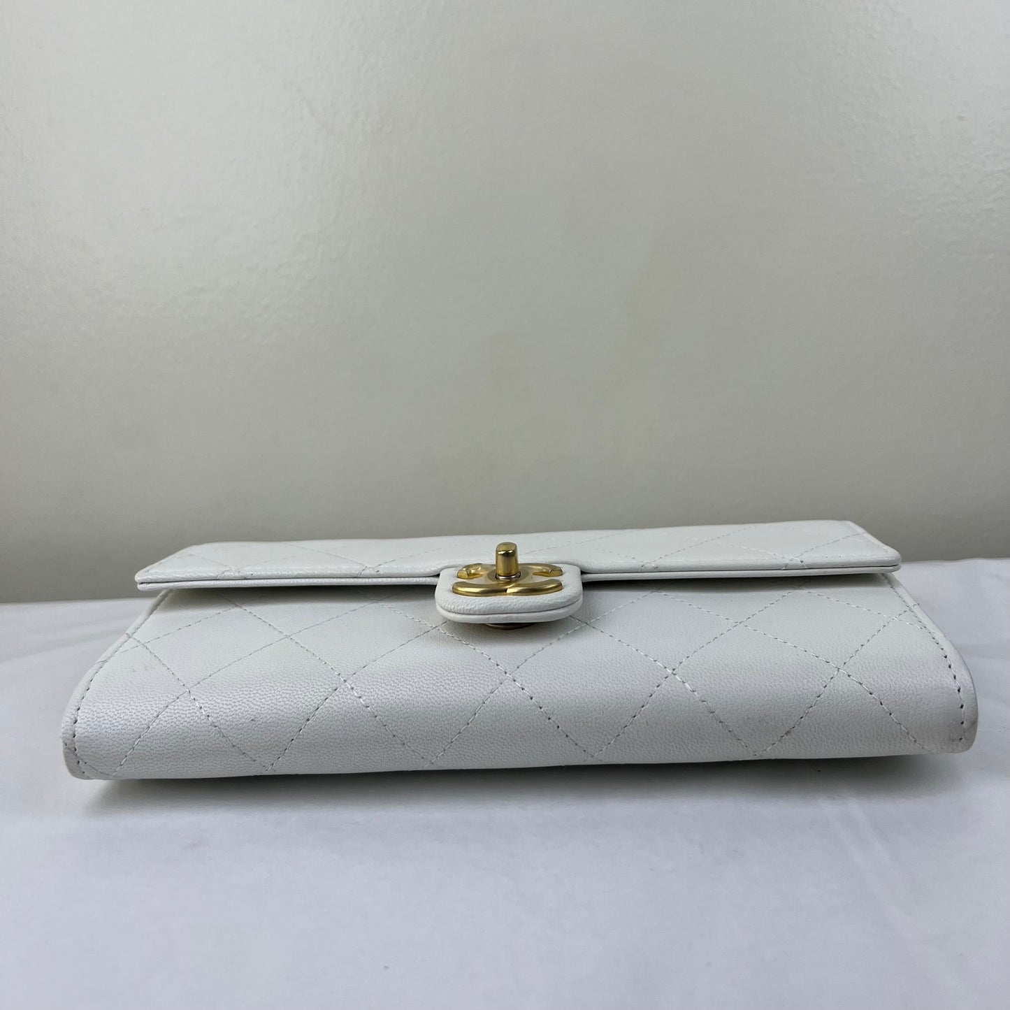 Louis Vuitton Wallet on Chain with Pearl White – 4.7"H x 7.5"L x 1.6"W