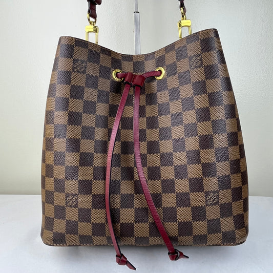 Louis Vuitton NeoNoe Damier Ebene Maroon Trims – 10.2"H x 8.7"L x 10.2"W