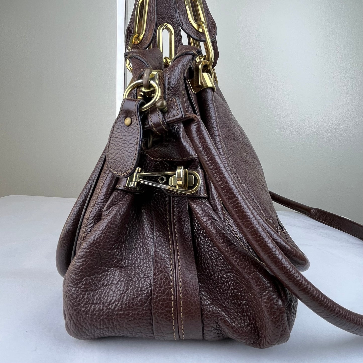 Chloé Paraty Medium Brown – 9.5"H x 15"L x 6"W