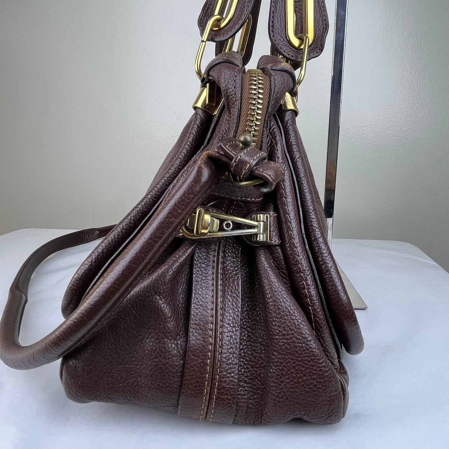 Chloé Paraty Medium Brown – 9.5"H x 15"L x 6"W