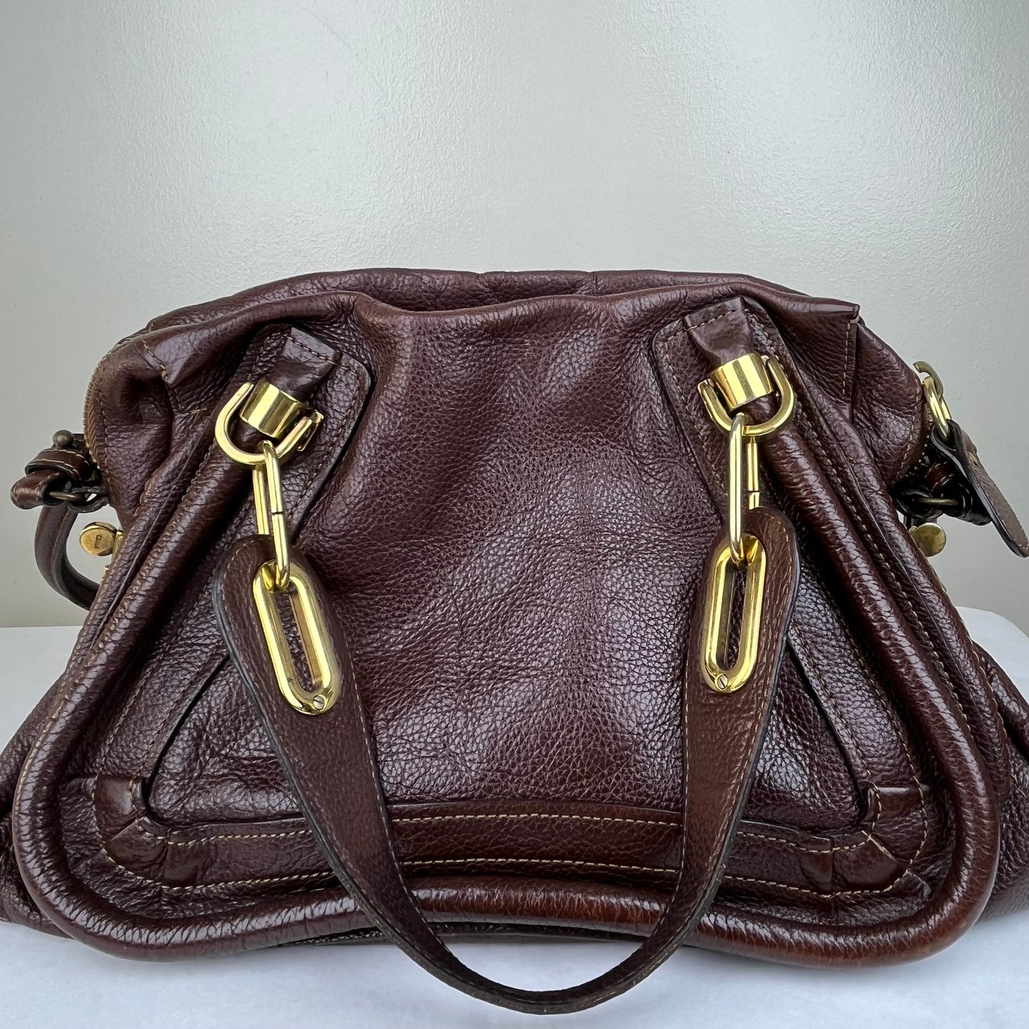 Chloé Paraty Medium Brown – 9.5"H x 15"L x 6"W