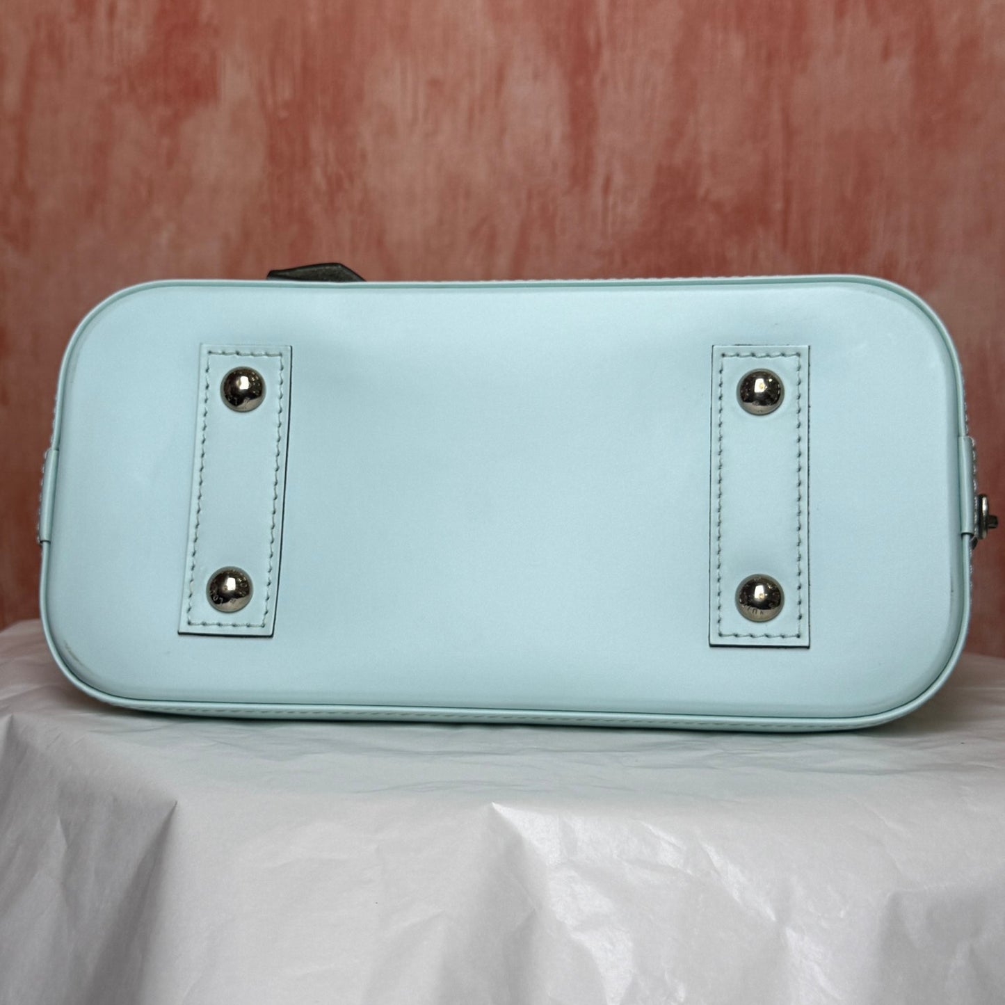 Louis Vuitton	Alma BB Epi - Baby Blue