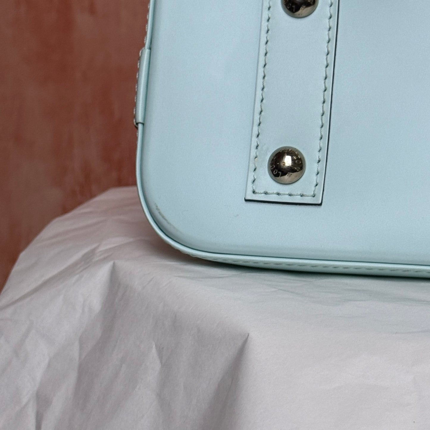 Louis Vuitton	Alma BB Epi - Baby Blue