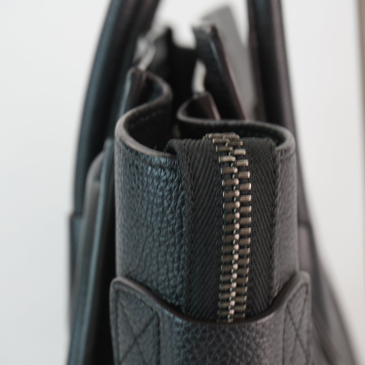 Celine Luggage Black