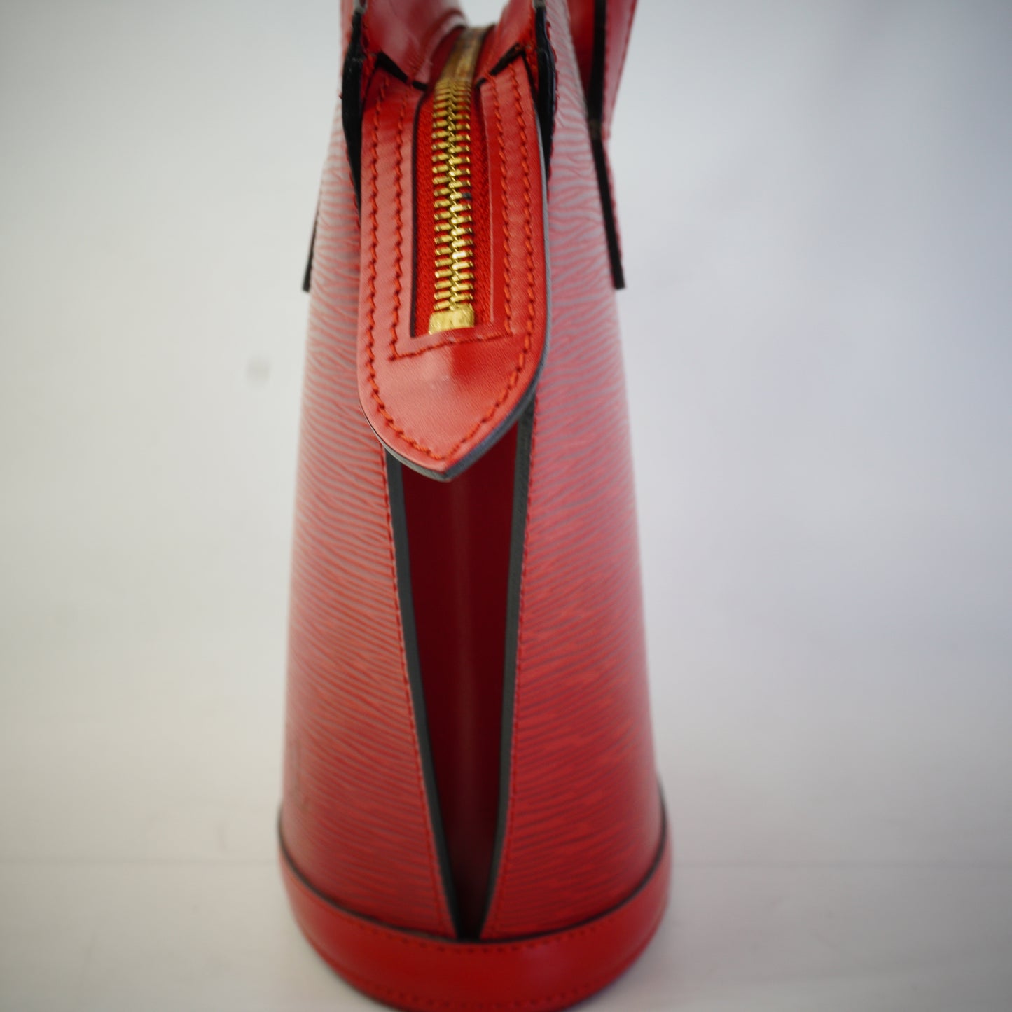 Louis Vuitton	Epi Saint Jacques Red Small