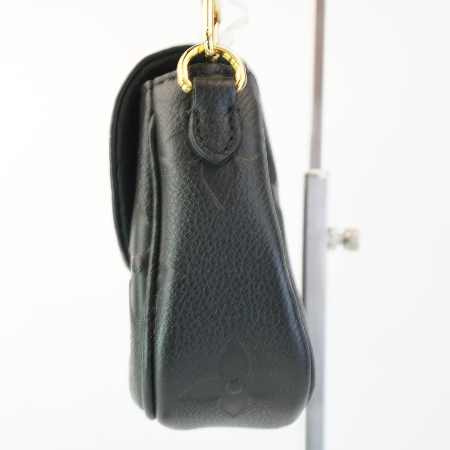 Louis Vuitton	Wallet on Chain Ivy Black