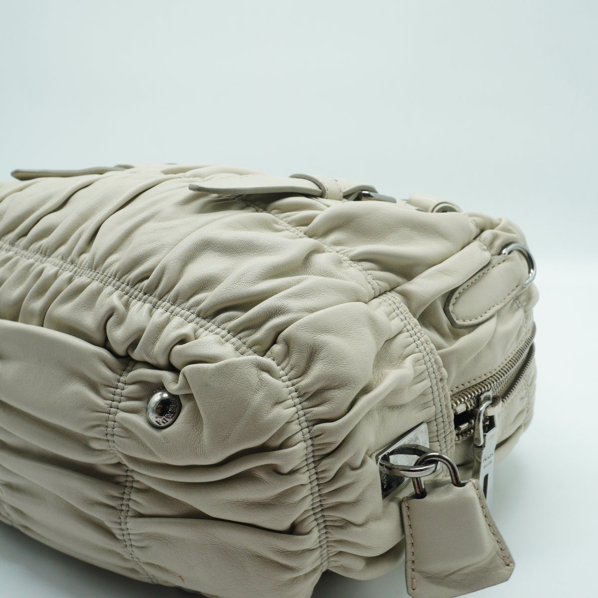 Prada	Nappa Gaufre Satchel White Small SHW