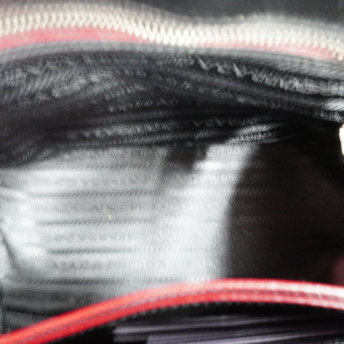 Prada	Saffiano Lux Dome 2 Way Handbag/Backpack Black Small SHW