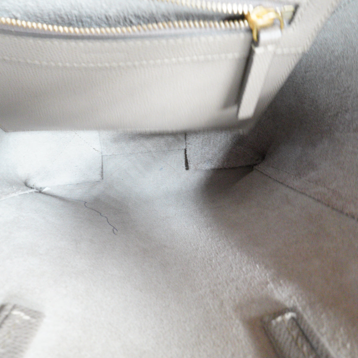 Celine	Vertical Cabas Tote Bag Taupe Medium GHW