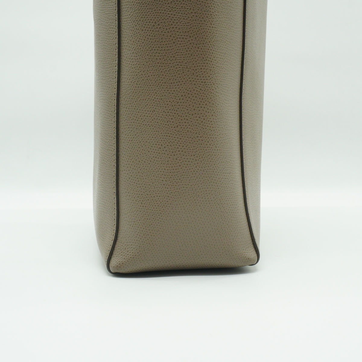 Celine	Vertical Cabas Tote Bag Taupe Medium GHW