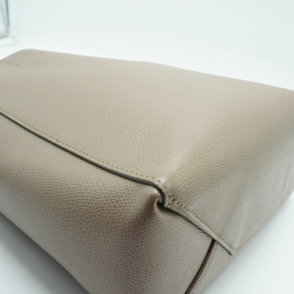 Celine	Vertical Cabas Tote Bag Taupe Medium GHW