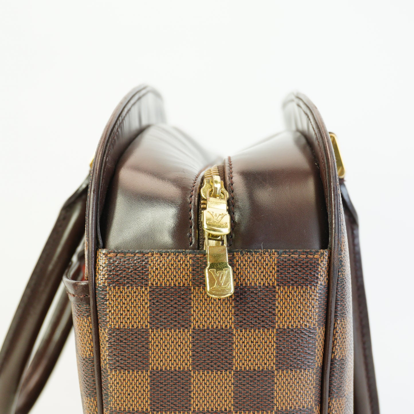 Louis Vuitton	Sarria Horizontal GHW Medium