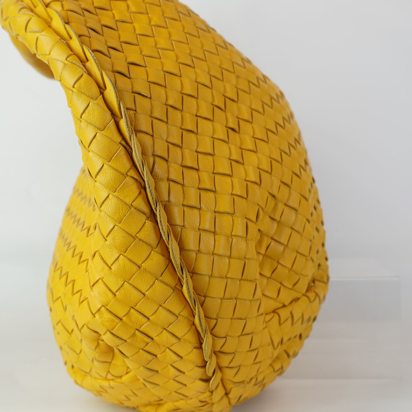 Bottega Veneta	Jodie Mustard Yellow Large