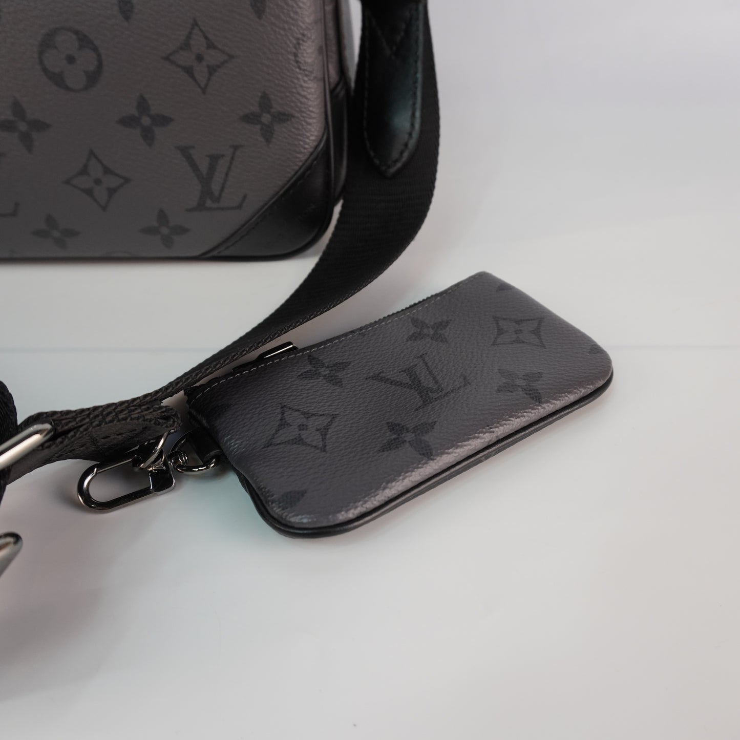 Louis Vuitton	Trio Messenger Monogram Eclipse Canvas