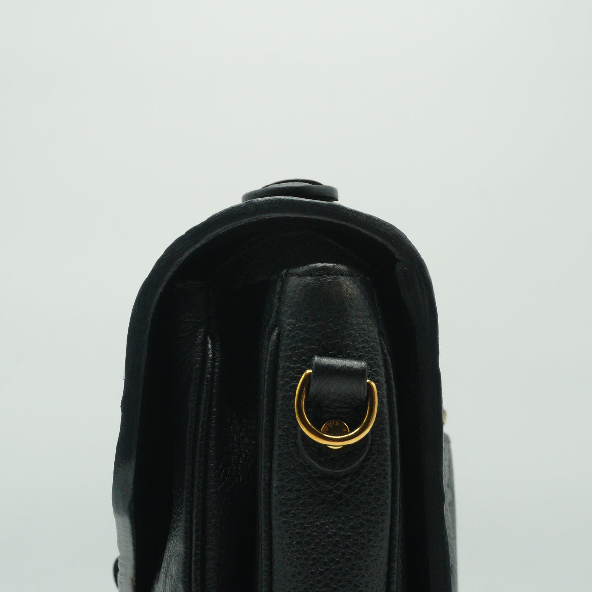 Louis Vuitton	Pochette Metis Black Small GHW