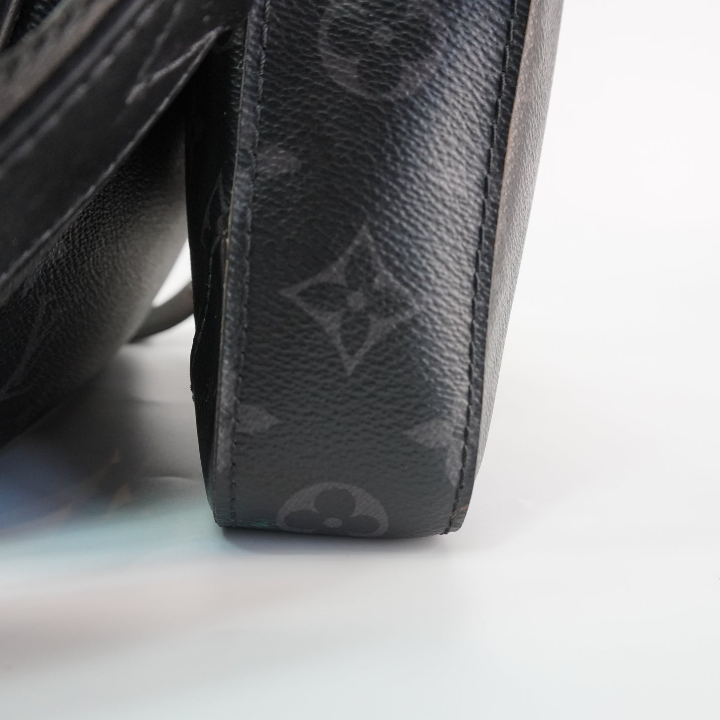 Louis Vuitton	Trio Messenger Monogram Eclipse Canvas