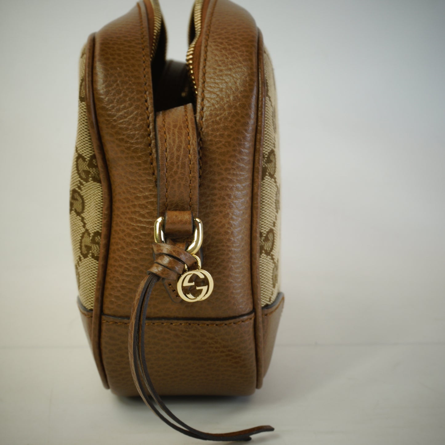 Gucci Bree Camera Bag Crossbody Bag GHW Small