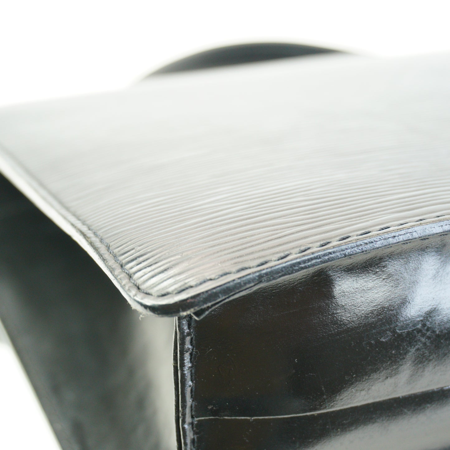 Louis Vuitton	Monceau Epi Black GHW Meduim
