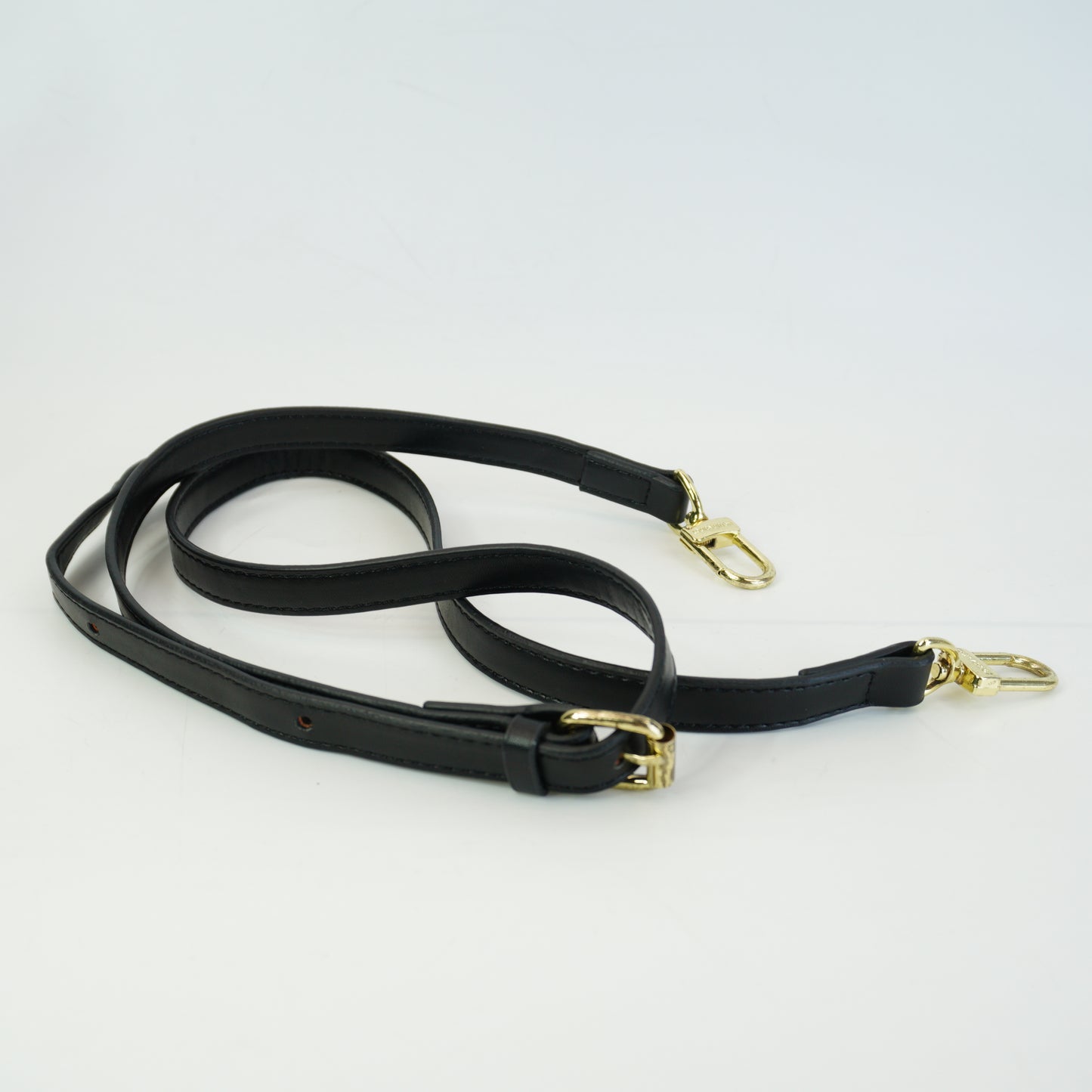 Louis Vuitton	Monceau Epi Black GHW Meduim