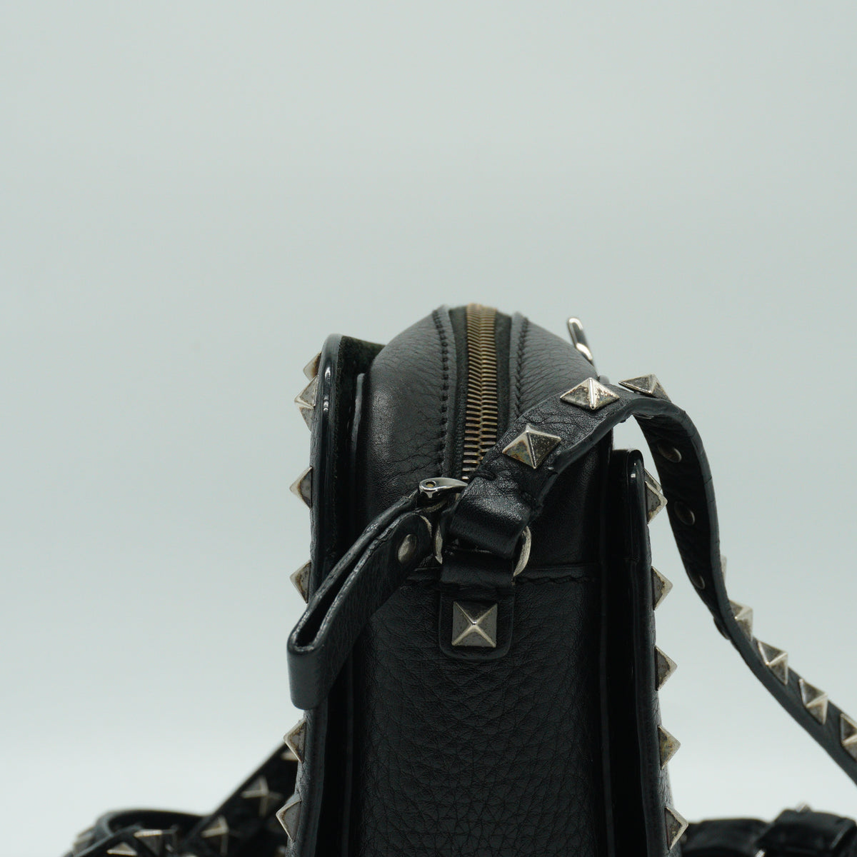 Valentino Garavani Rockstud Camera Bag Black Small SHW