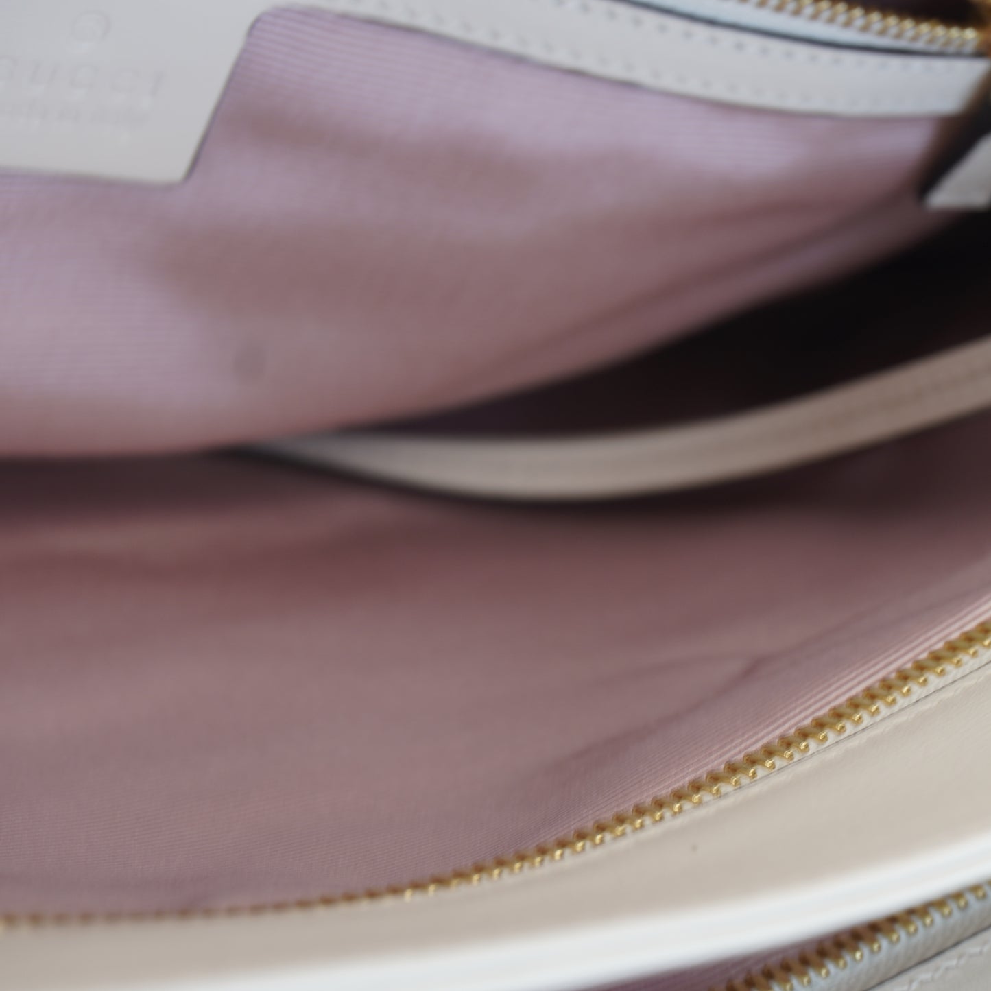 Gucci Arli Top Handle Bag / Shoulder Bag