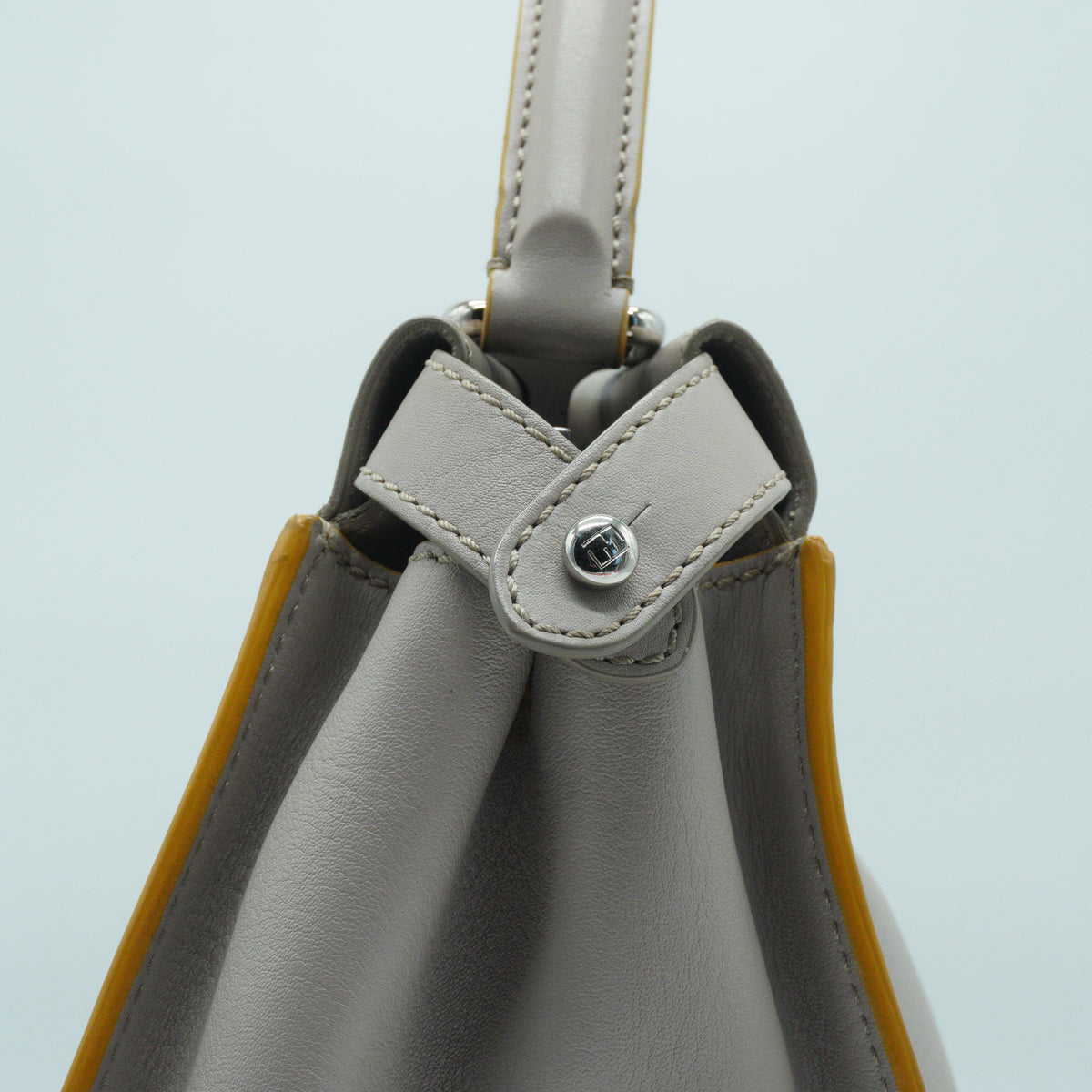 Fendi	Peekaboo Medium Premium Calfskin Ivory SHW