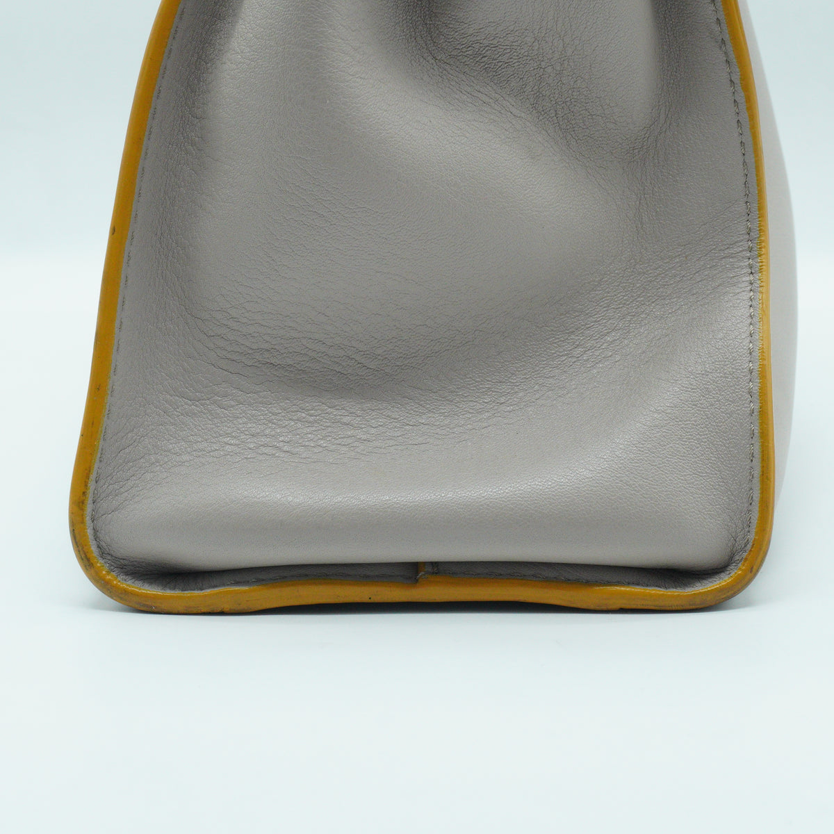 Fendi	Peekaboo Medium Premium Calfskin Ivory SHW