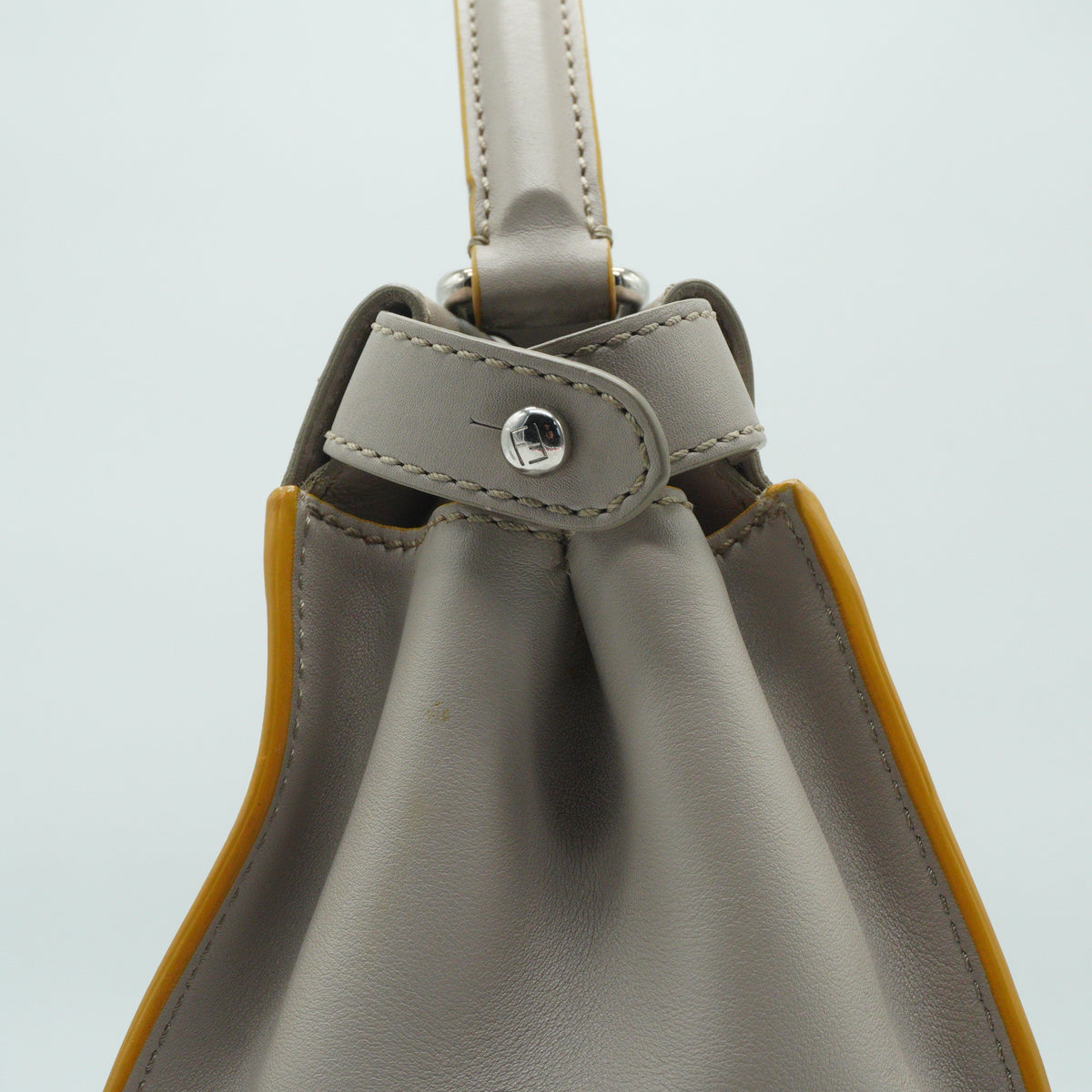Fendi	Peekaboo Medium Premium Calfskin Ivory SHW