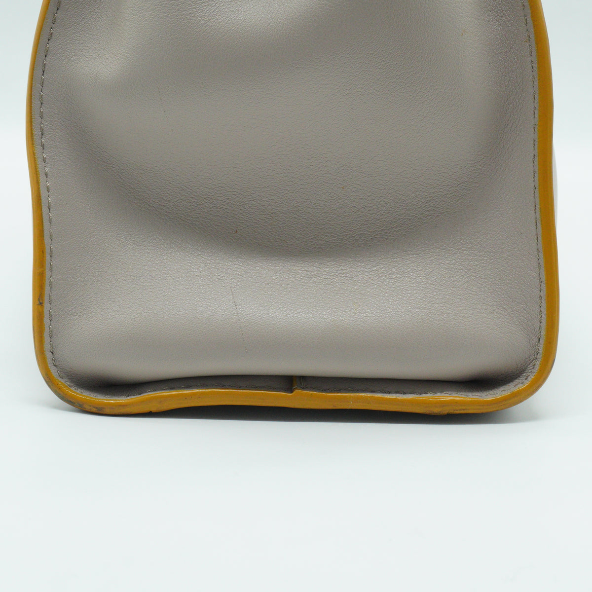 Fendi	Peekaboo Medium Premium Calfskin Ivory SHW