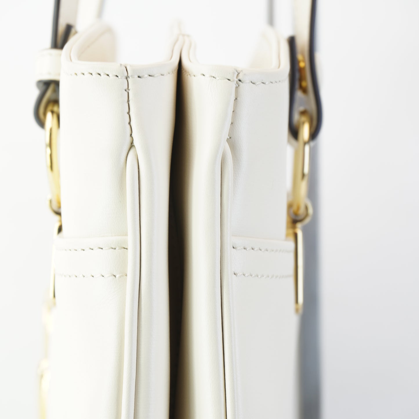 Gucci Arli Top Handle Bag / Shoulder Bag