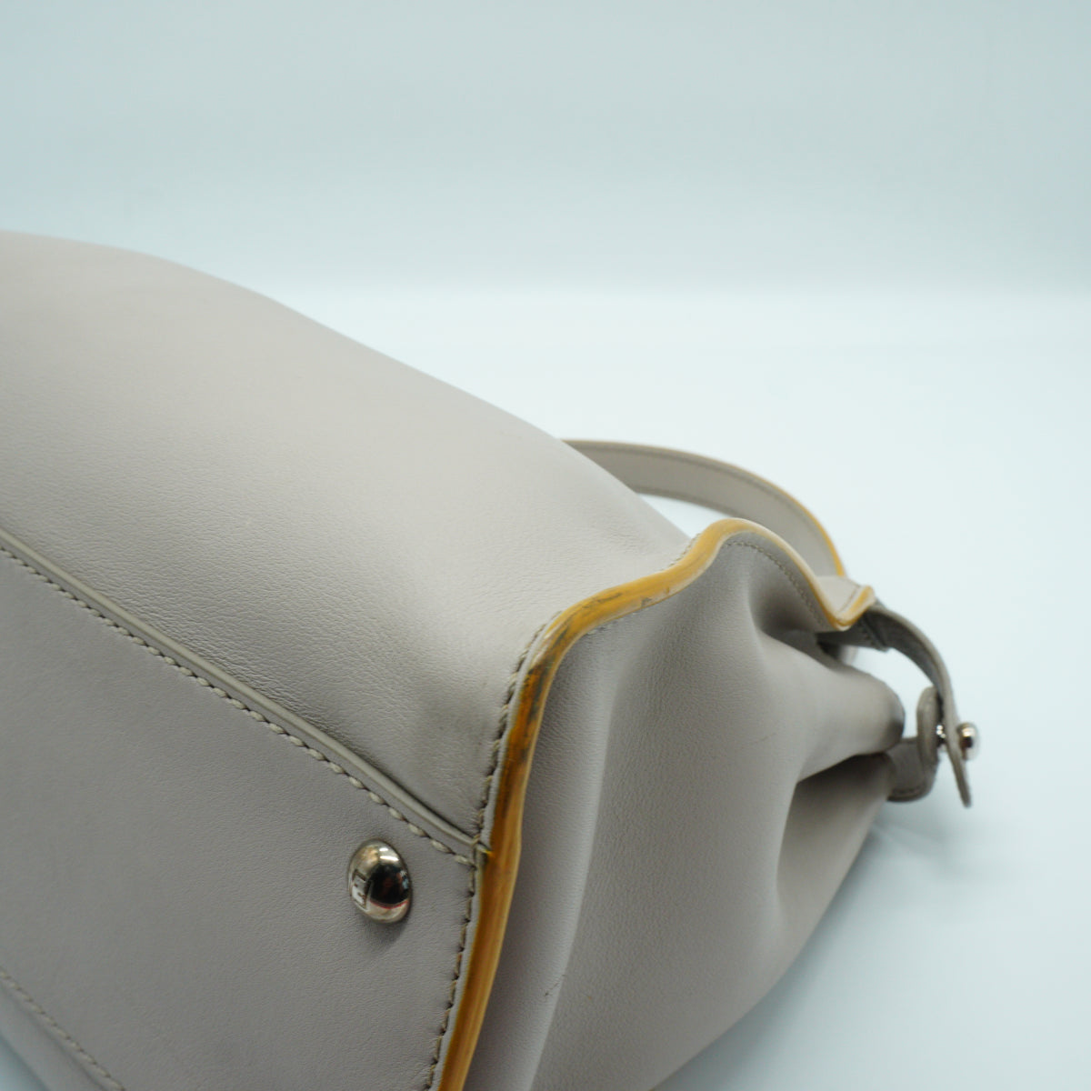 Fendi	Peekaboo Medium Premium Calfskin Ivory SHW
