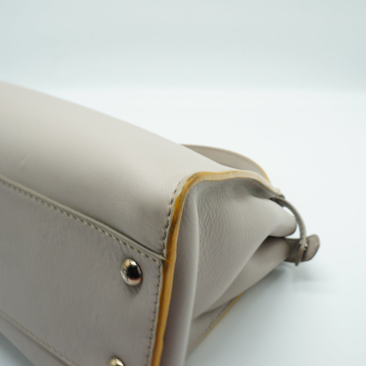 Fendi	Peekaboo Medium Premium Calfskin Ivory SHW