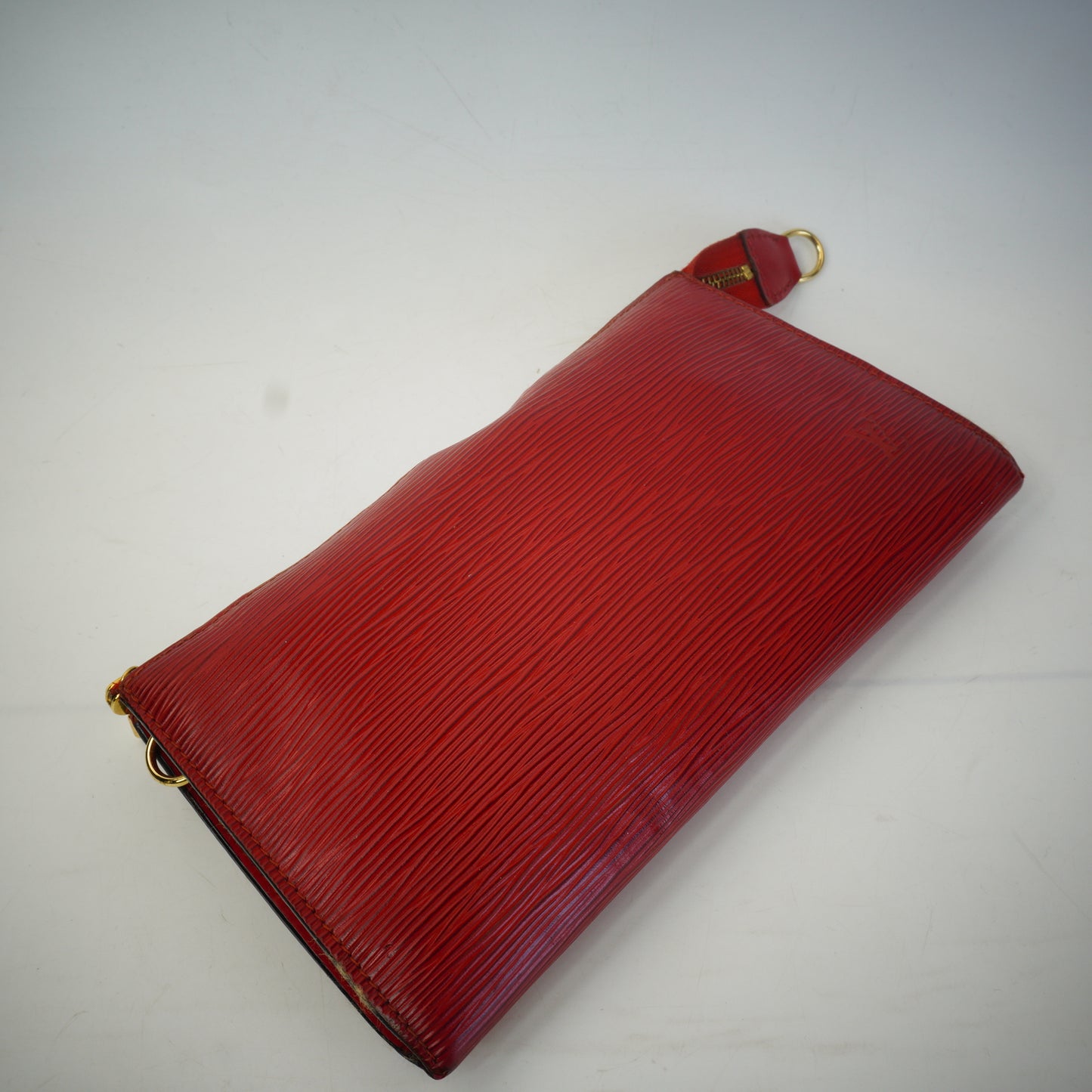 Louis Vuitton	Epi Pochette Red GHW Small