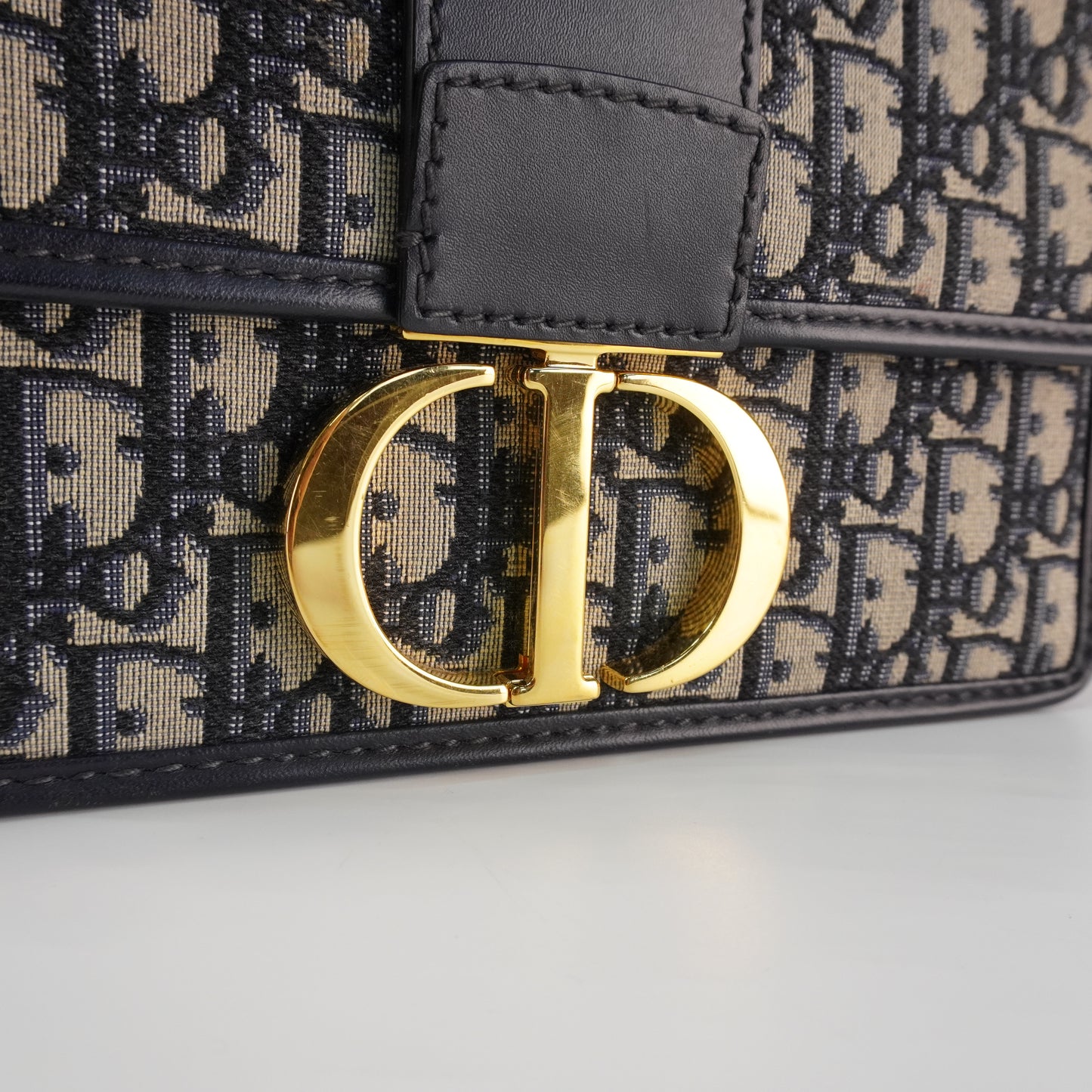 Dior	Montaigne Oblique Blue