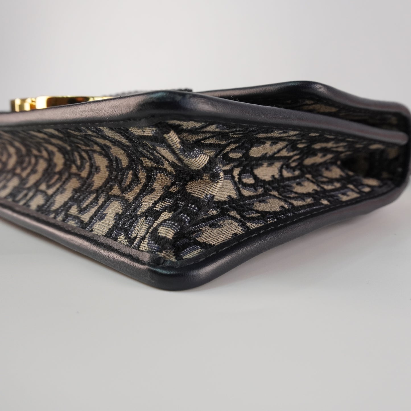 Dior	Montaigne Oblique Blue
