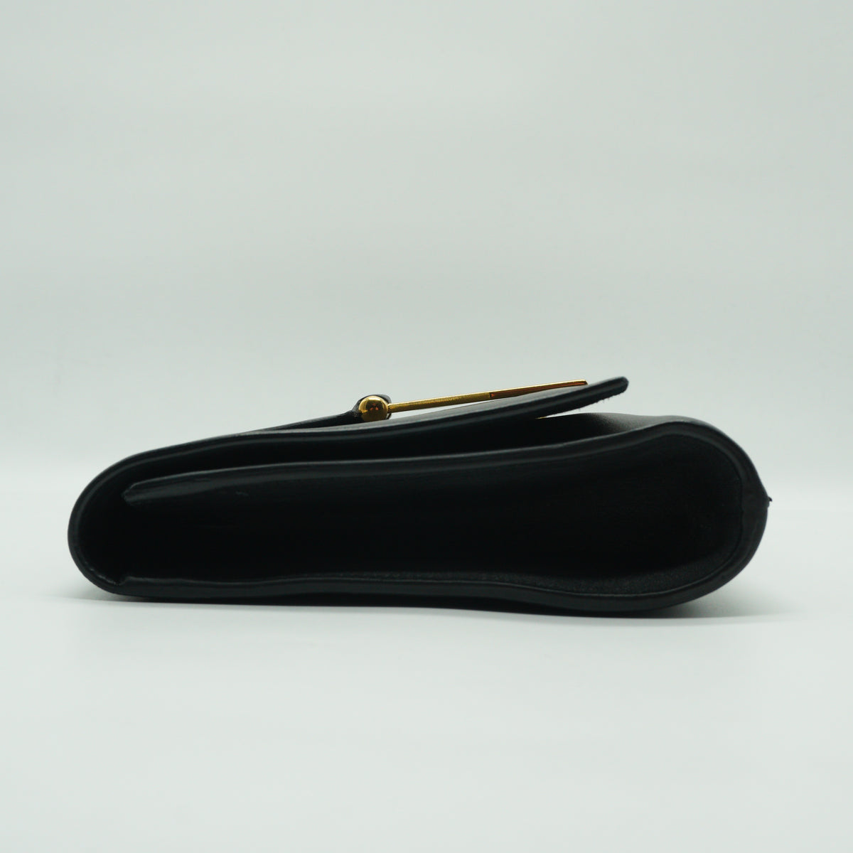 YSL	Classic Y Ligne Clutch Black GHW