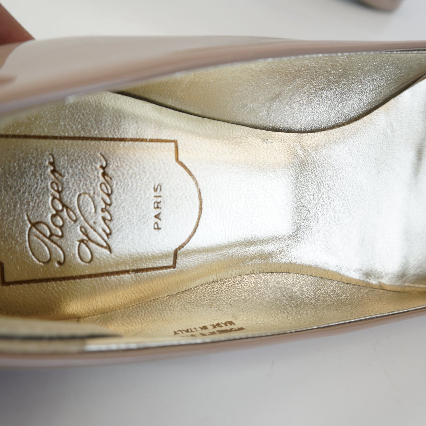 Roger Vivier 	Patents Flats size 41