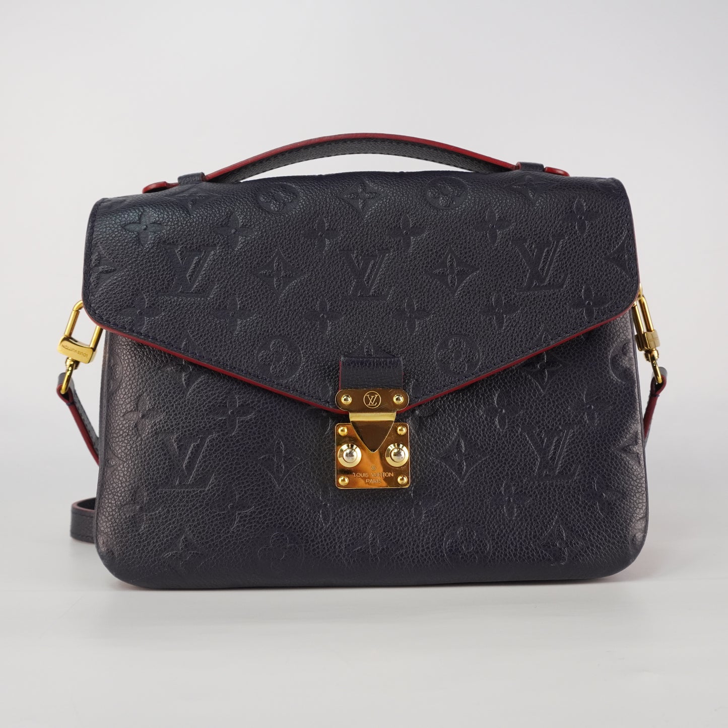Louis Vuitton Pochette Metis