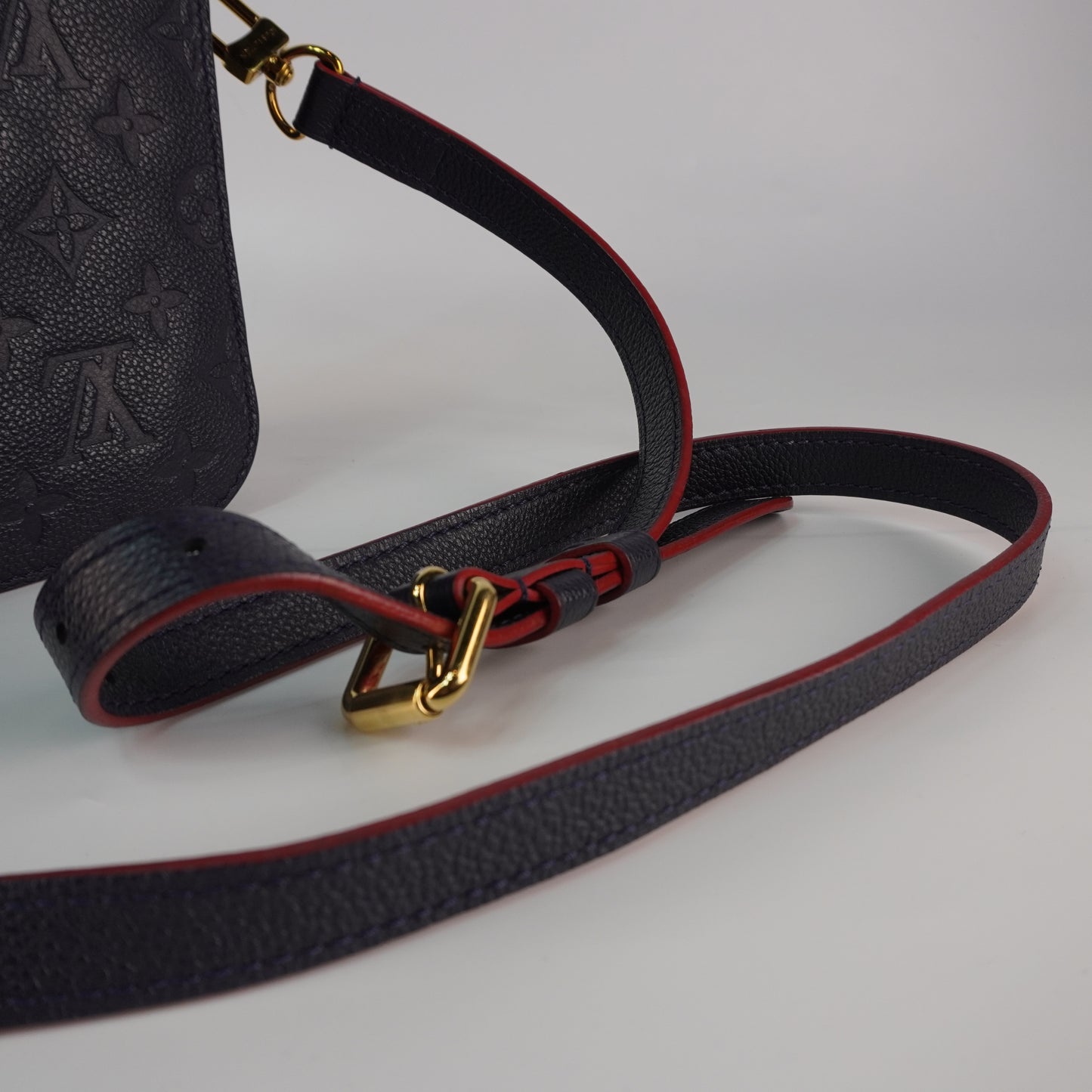 Louis Vuitton Pochette Metis